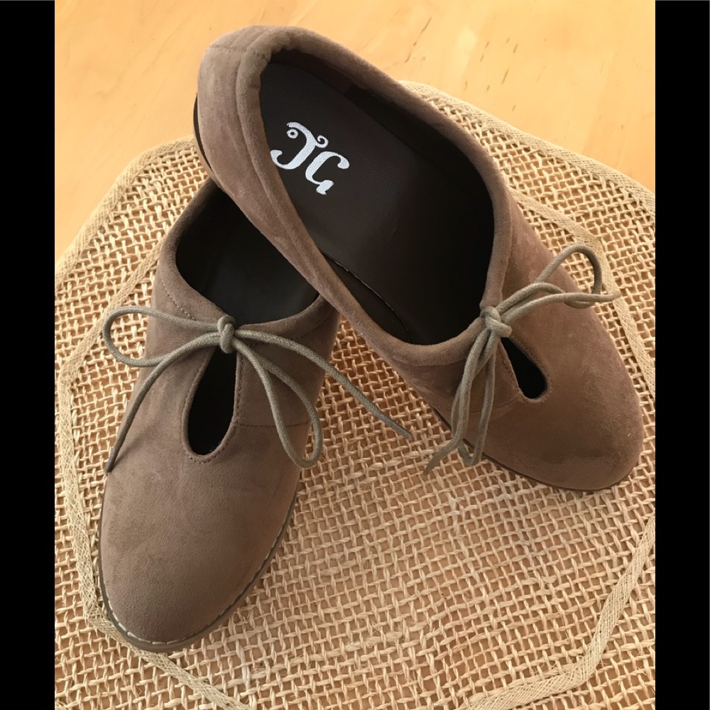 JG Faux Suede Sz 8.5 Shoes